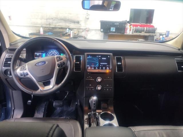 Photo of 2019 BLUE METALLIC Ford Flex