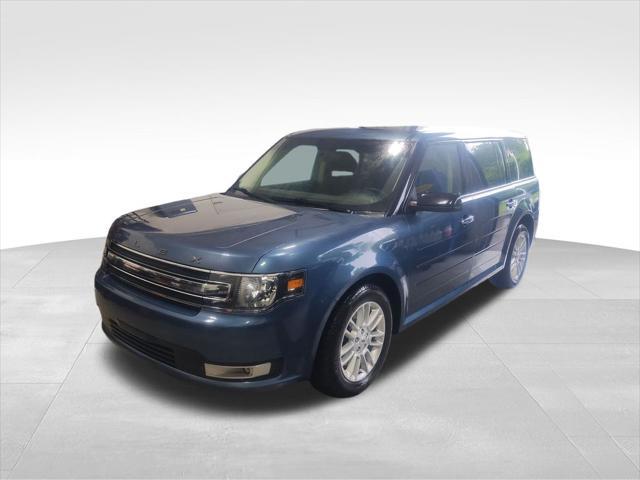 Photo of 2019 BLUE METALLIC Ford Flex