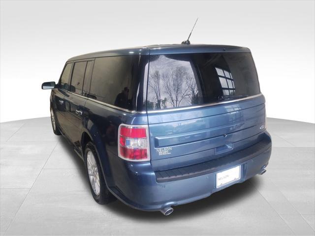 Photo of 2019 BLUE METALLIC Ford Flex