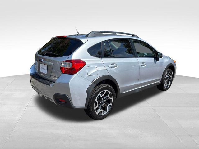 Photo of 2017 Ice Silver Metallic Subaru Crosstrek