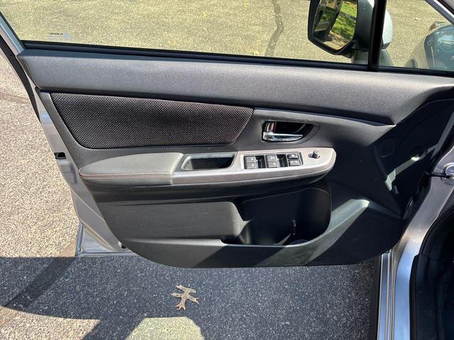 Photo of 2017 Ice Silver Metallic Subaru Crosstrek