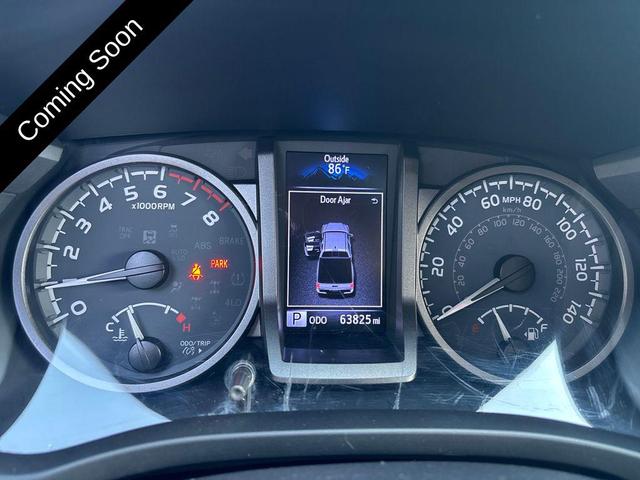 Photo of 2020 Super White Toyota Tacoma