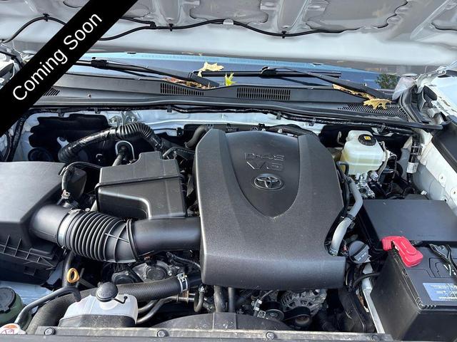 Photo of 2020 Super White Toyota Tacoma