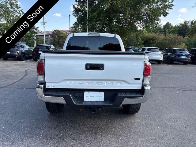 Photo of 2020 Super White Toyota Tacoma