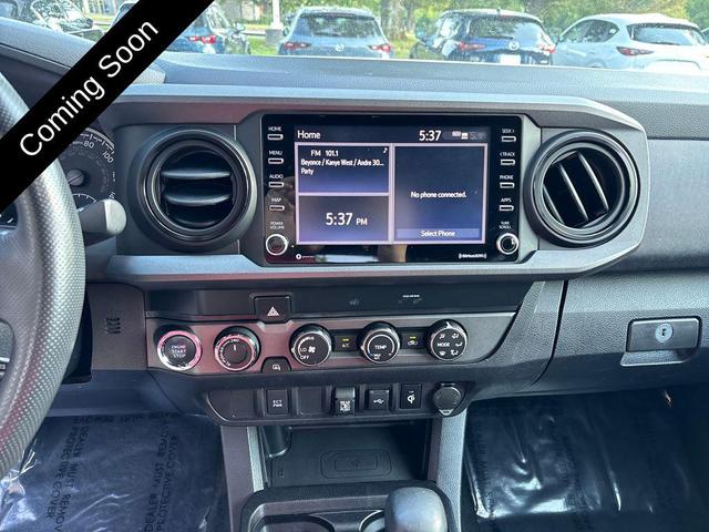 Photo of 2020 Super White Toyota Tacoma
