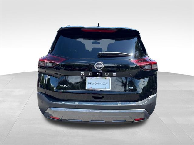Photo of 2023 Super Black Nissan Rogue