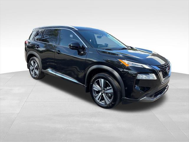 Photo of 2023 Super Black Nissan Rogue