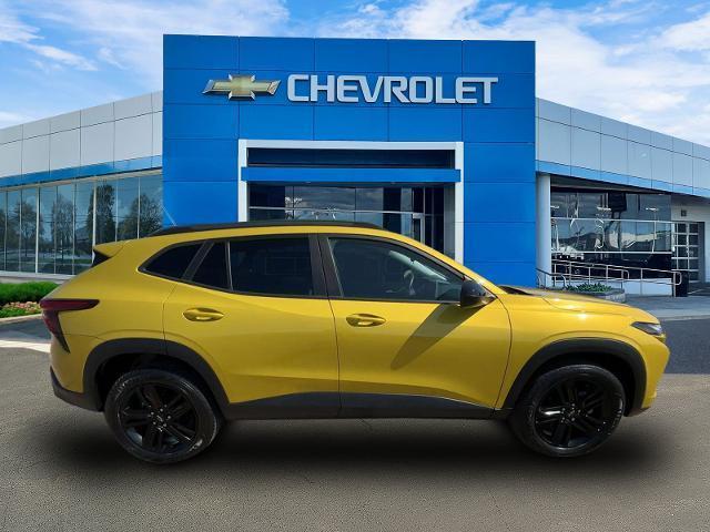 Photo of 2024 Nitro Yellow Chevrolet Trax