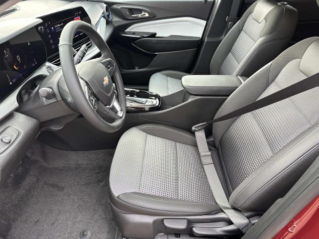 Photo of 2025 Crimson Metallic Chevrolet Trax
