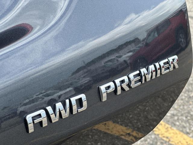 Photo of 2022 Gray Chevrolet Equinox