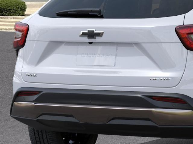 Photo of 2026 Summit White Chevrolet Trax
