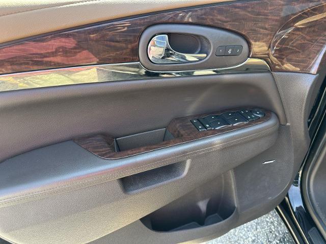 Photo of 2017 Ebony Twilight Metallic Buick Enclave