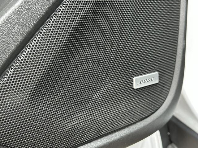 Photo of 2023 Summit White GMC Terrain