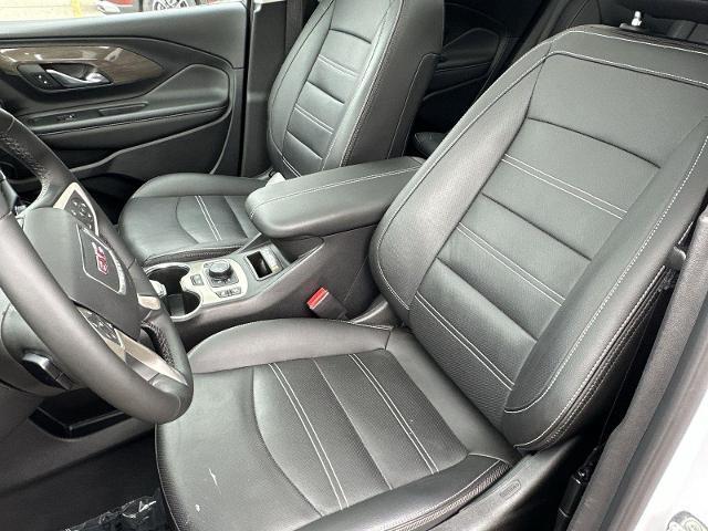 Photo of 2023 Summit White GMC Terrain