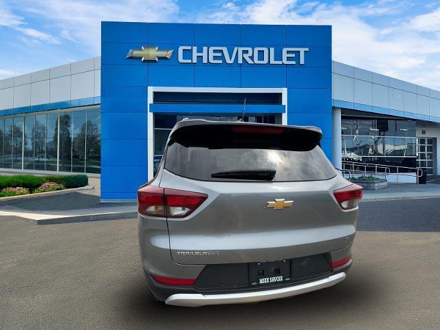 Photo of 2024 Sterling Gray Metallic Chevrolet Trailblazer