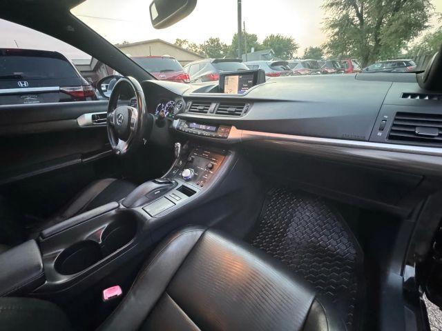 Photo of 2013 Black Lexus CT 200h