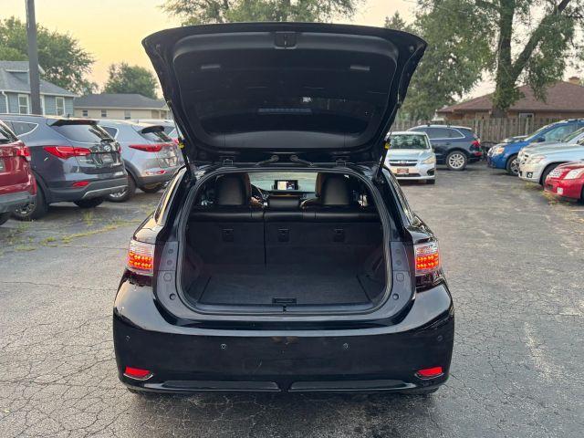 Photo of 2013 Black Lexus CT 200h