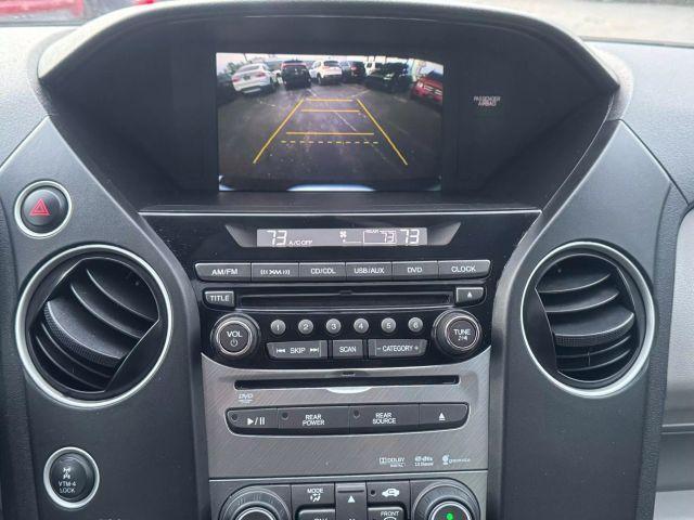 Photo of 2015 Silver Honda Pilot