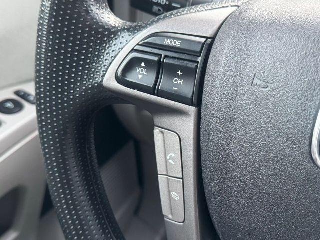 Photo of 2015 Silver Honda Pilot