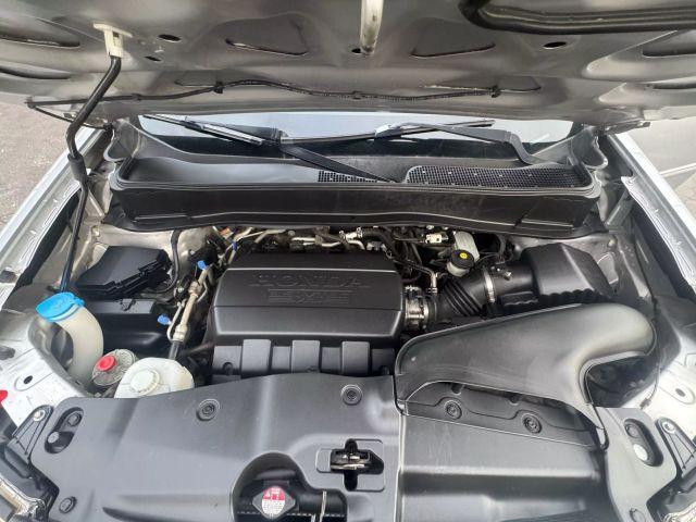 Photo of 2015 Silver Honda Pilot
