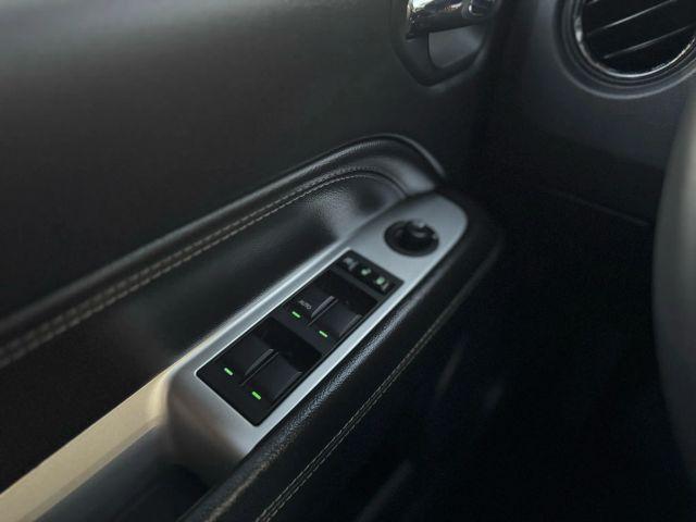 Photo of 2017 Silver Jeep Compass