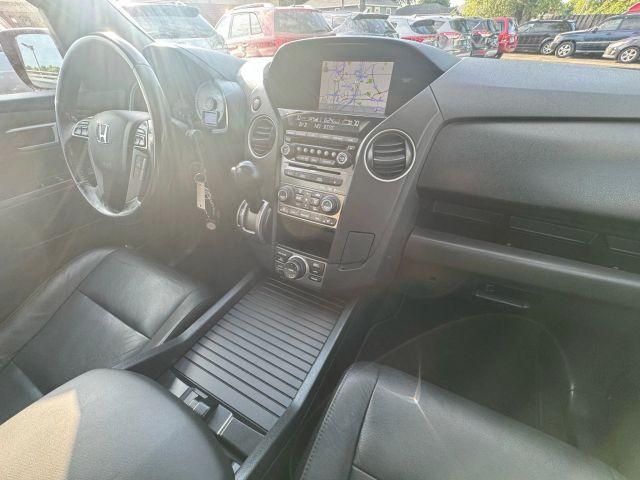 Photo of 2013 Burgundy Honda Pilot