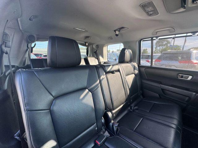 Photo of 2013 Burgundy Honda Pilot