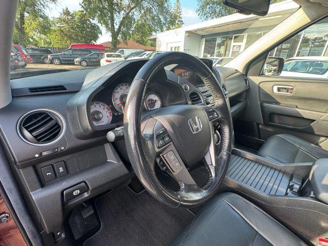 Photo of 2013 Burgundy Honda Pilot