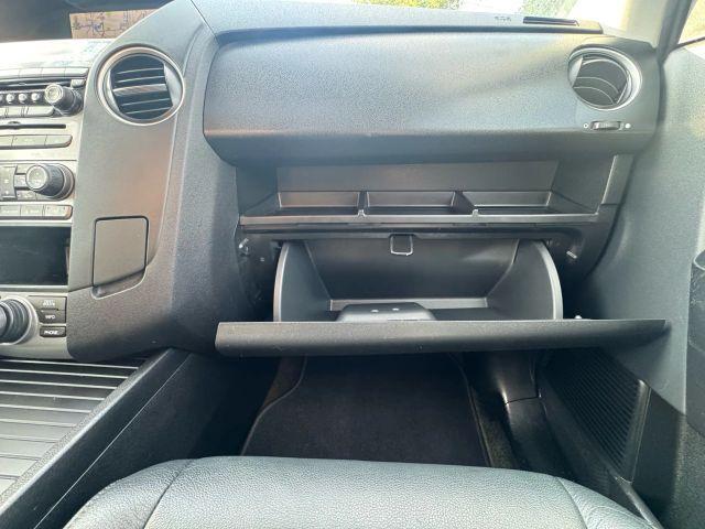 Photo of 2013 Burgundy Honda Pilot