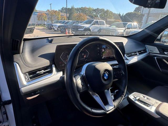 Photo of 2024 Mineral White Metallic BMW X1