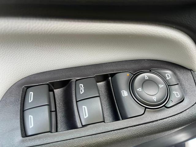 Photo of 2020 Silver Ice Metallic Chevrolet Equinox