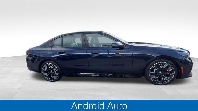 Photo of 2026 Tanzanite Blue II Metallic BMW i5
