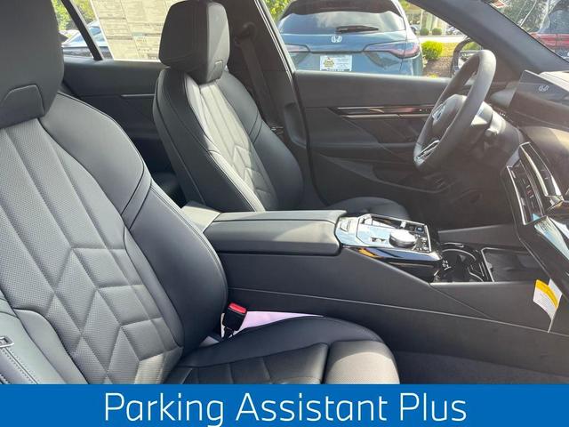 Photo of 2026 Tanzanite Blue II Metallic BMW i5