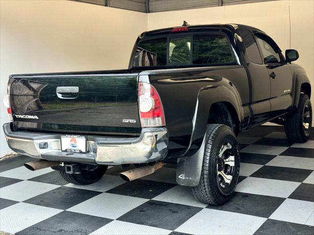 Photo of 2012 Black Toyota Tacoma