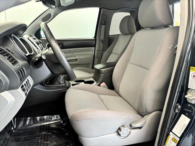 Photo of 2012 Black Toyota Tacoma