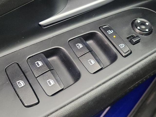 Photo of 2024 Intense Blue Hyundai ELANTRA