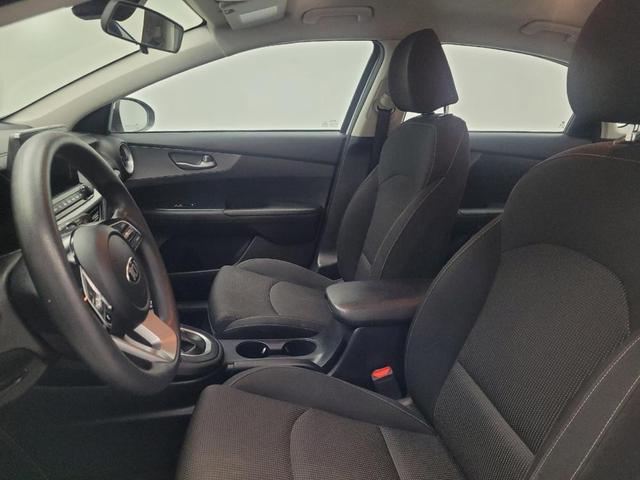 Photo of 2021 Clear White Kia Forte