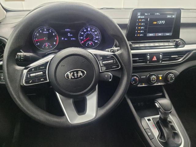 Photo of 2021 Clear White Kia Forte