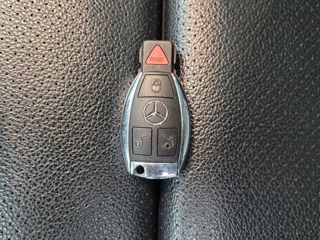 Photo of 2015 Silver Mercedes-Benz C-Class