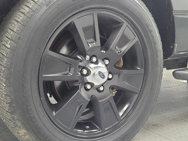 Photo of 2014 Tuxedo Black Metallic Ford F-150