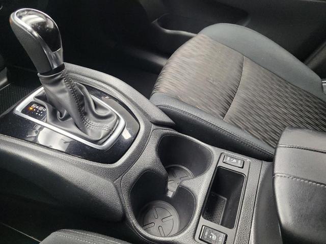 Photo of 2018 Scarlet Ember Nissan Rogue