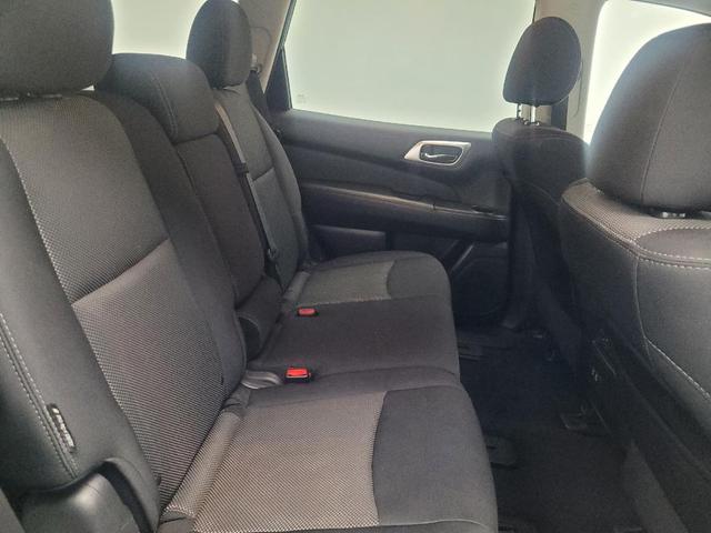 Photo of 2019 Magnetic Black Pearl Nissan Pathfinder