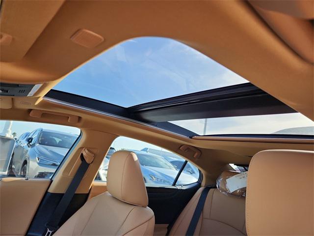 Photo of 2025 Nightfall Mica Lexus ES 350