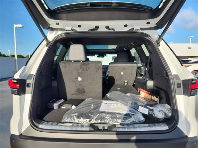 Photo of 2026 Wind Chill Pearl Lexus TX 350