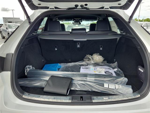 Photo of 2025 Eminent White Pearl Lexus RX 350