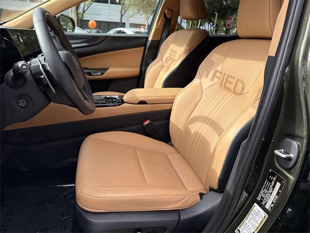 Photo of 2024 Nori Green Pearl Lexus NX 250