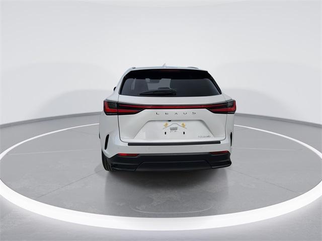 Photo of 2025 Eminent White Pearl Lexus NX 250