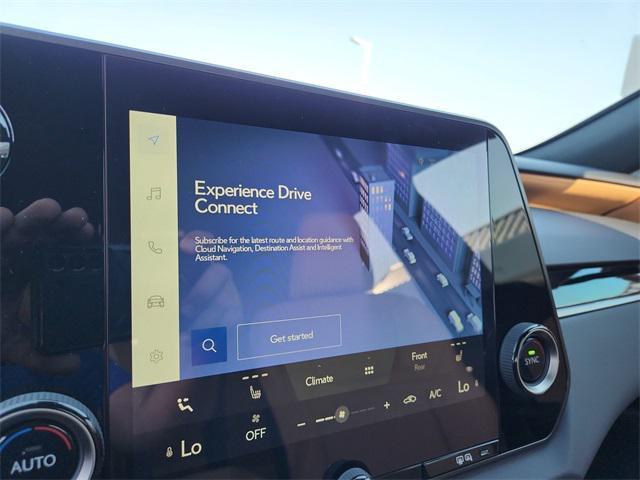 Photo of 2025 Eminent White Pearl Lexus RX 350
