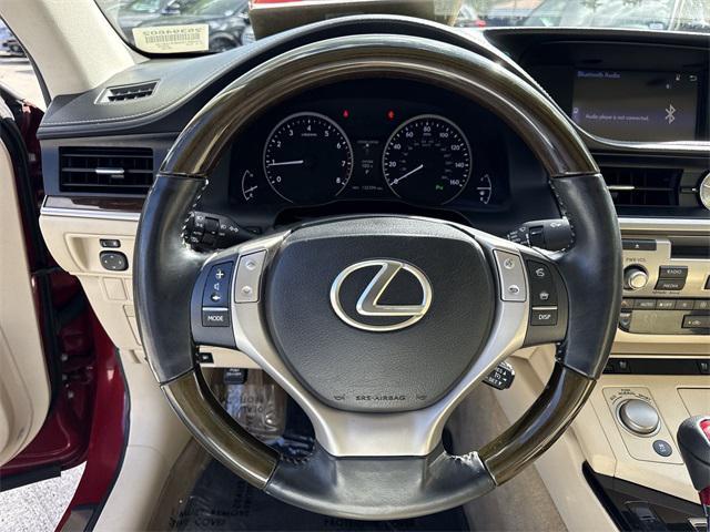 Photo of 2015 Matador Red Mica Lexus ES 350