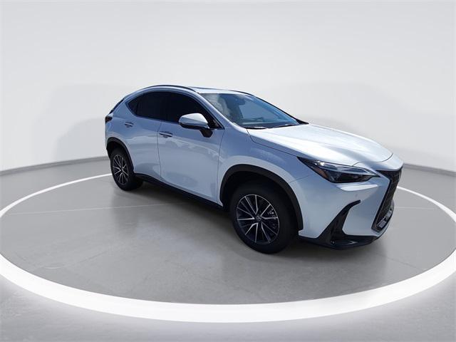 Photo of 2025 Eminent White Pearl Lexus NX 250